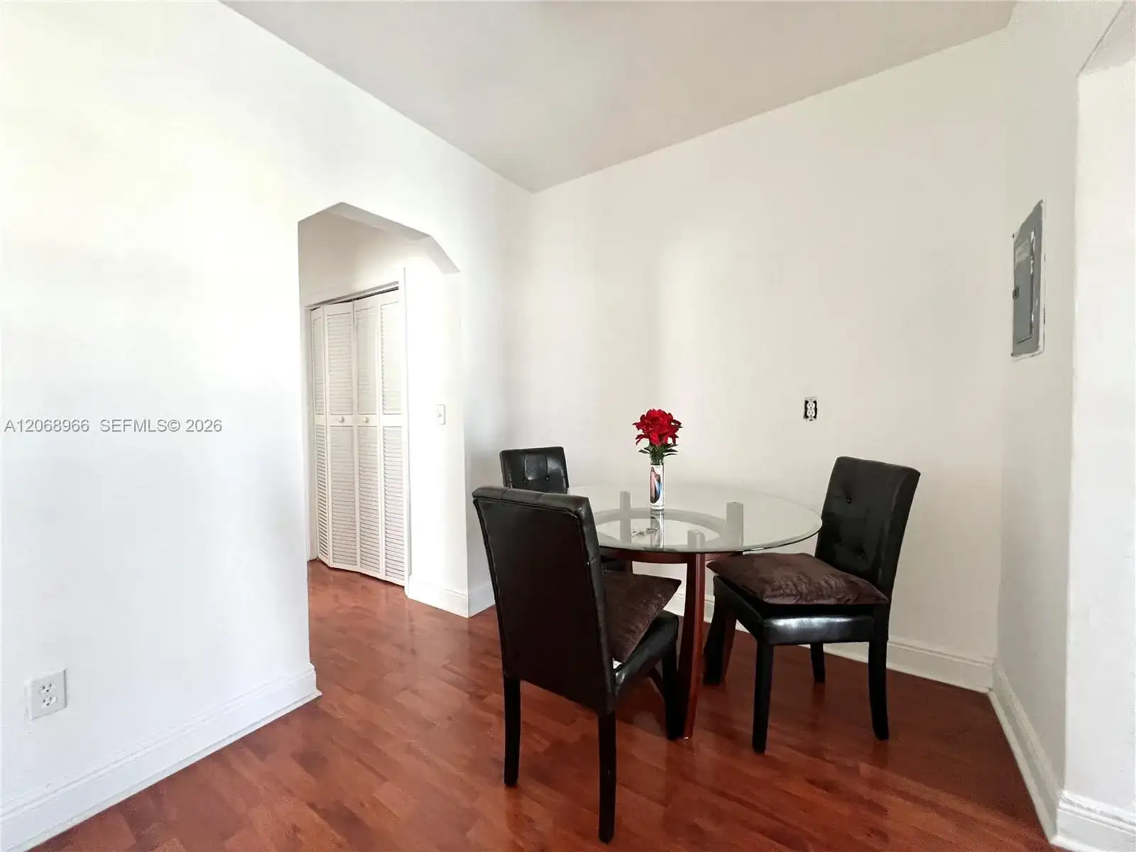 450 77th St # 6, Miami Beach FL 33141 photo 5
