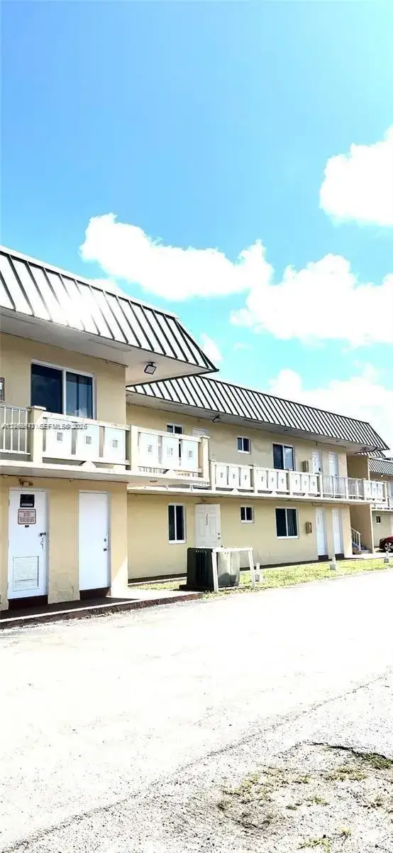 505 NW 177th St # 225, Miami Gardens FL 33169