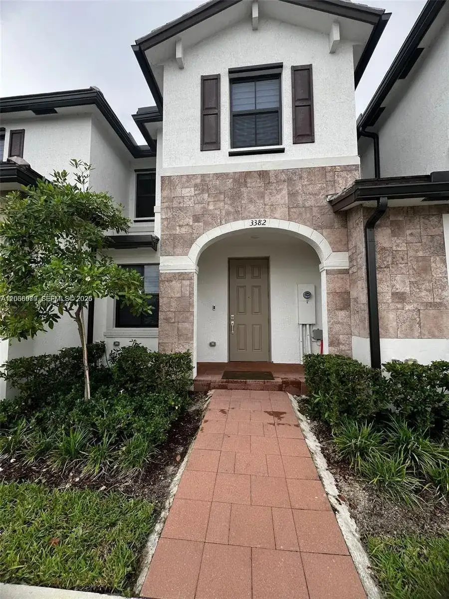 3382 W 114th Ter, Hialeah FL 33018 photo 3