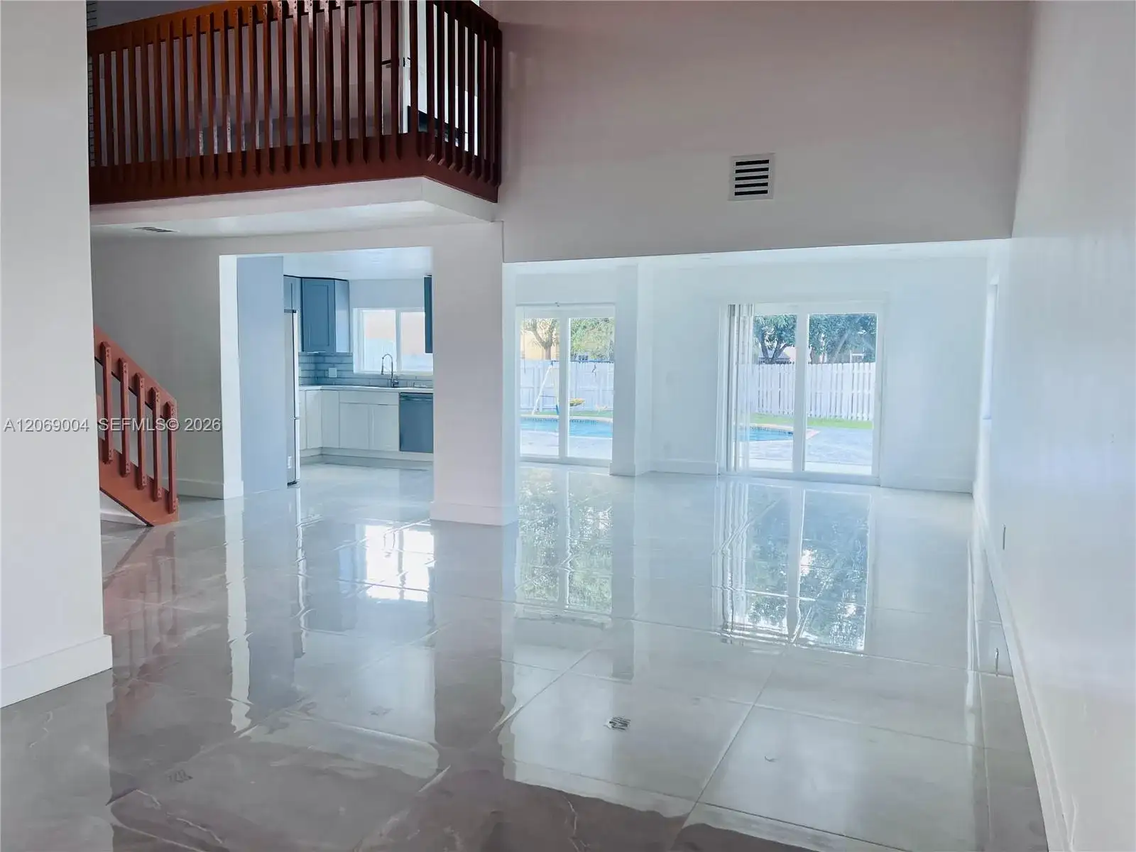 750 SW 98th Ave, Pembroke Pines FL 33025 photo 5