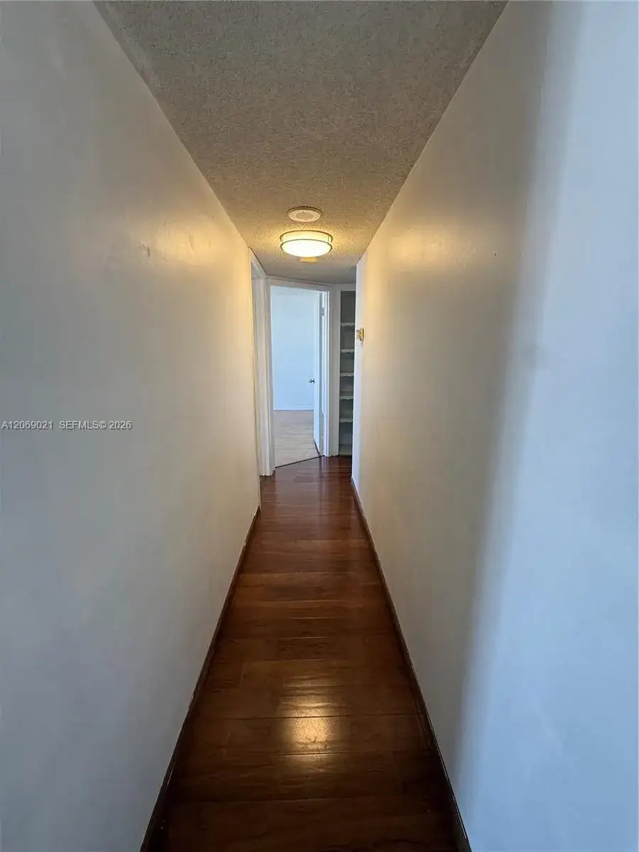 2801 NE 183rd St # 1914W, Aventura FL 33160 photo 3