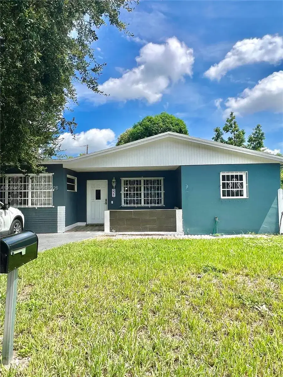 321 NE 170th St, North Miami Beach FL 33162 photo 3