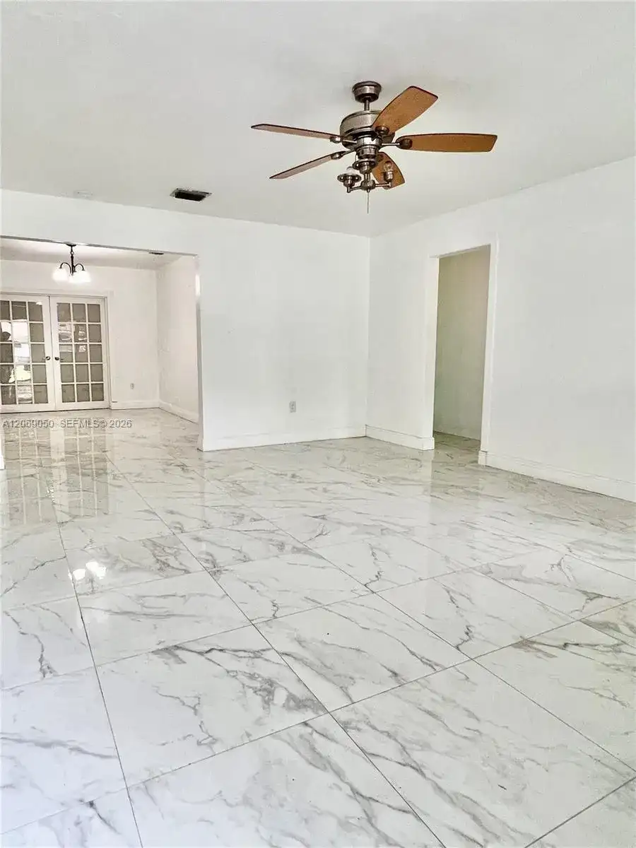 321 NE 170th St, North Miami Beach FL 33162 photo 5