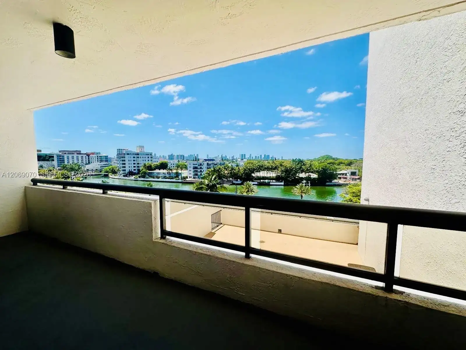 2555 Collins Ave # 704, Miami Beach FL 33140 photo 2