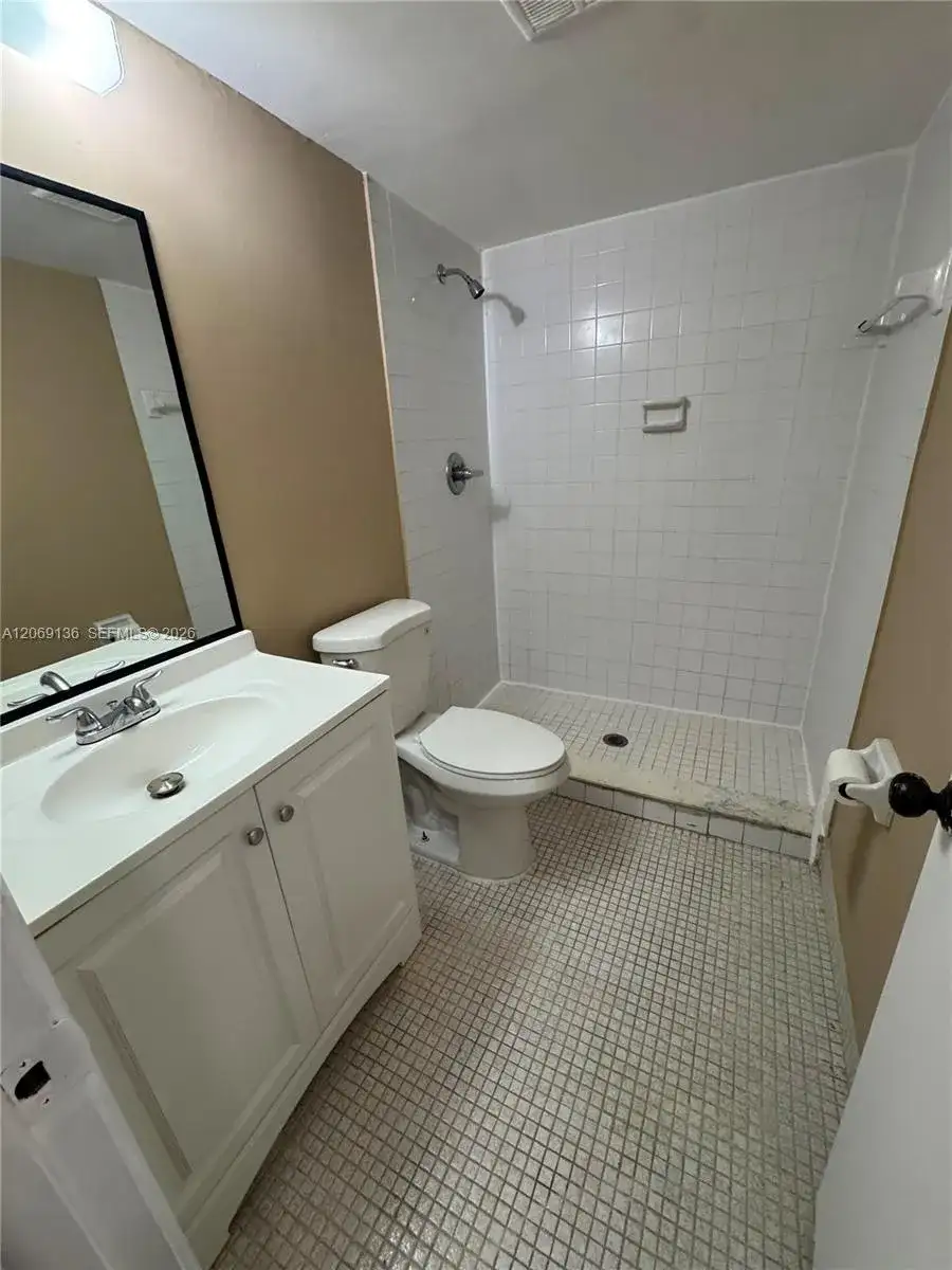 3129 Oakland Shores Dr # A109, Oakland Park FL 33309 photo 3
