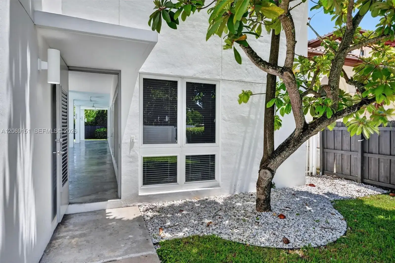 745 SW 22nd Rd, Miami FL 33129 photo 4