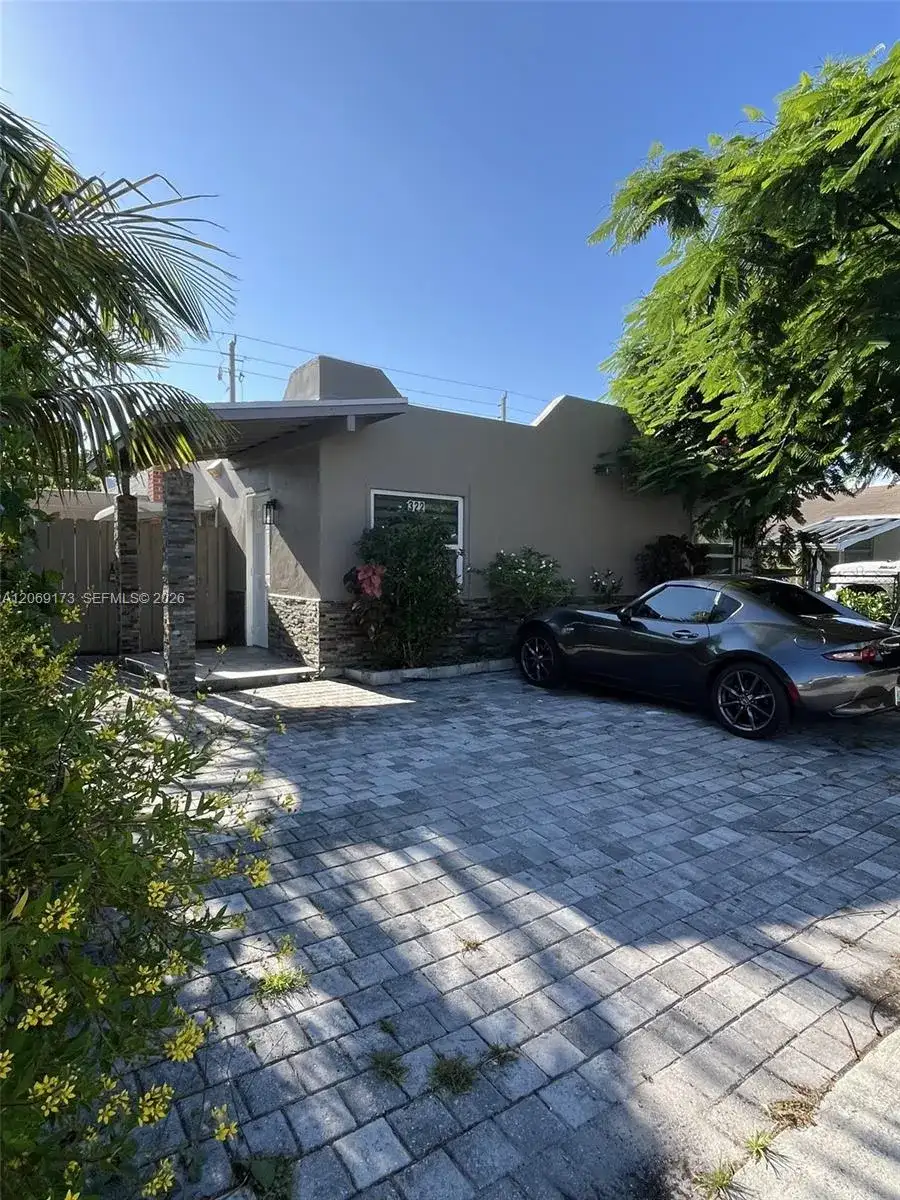 322 Jackson Ave, Green Acres FL 33463 photo 2