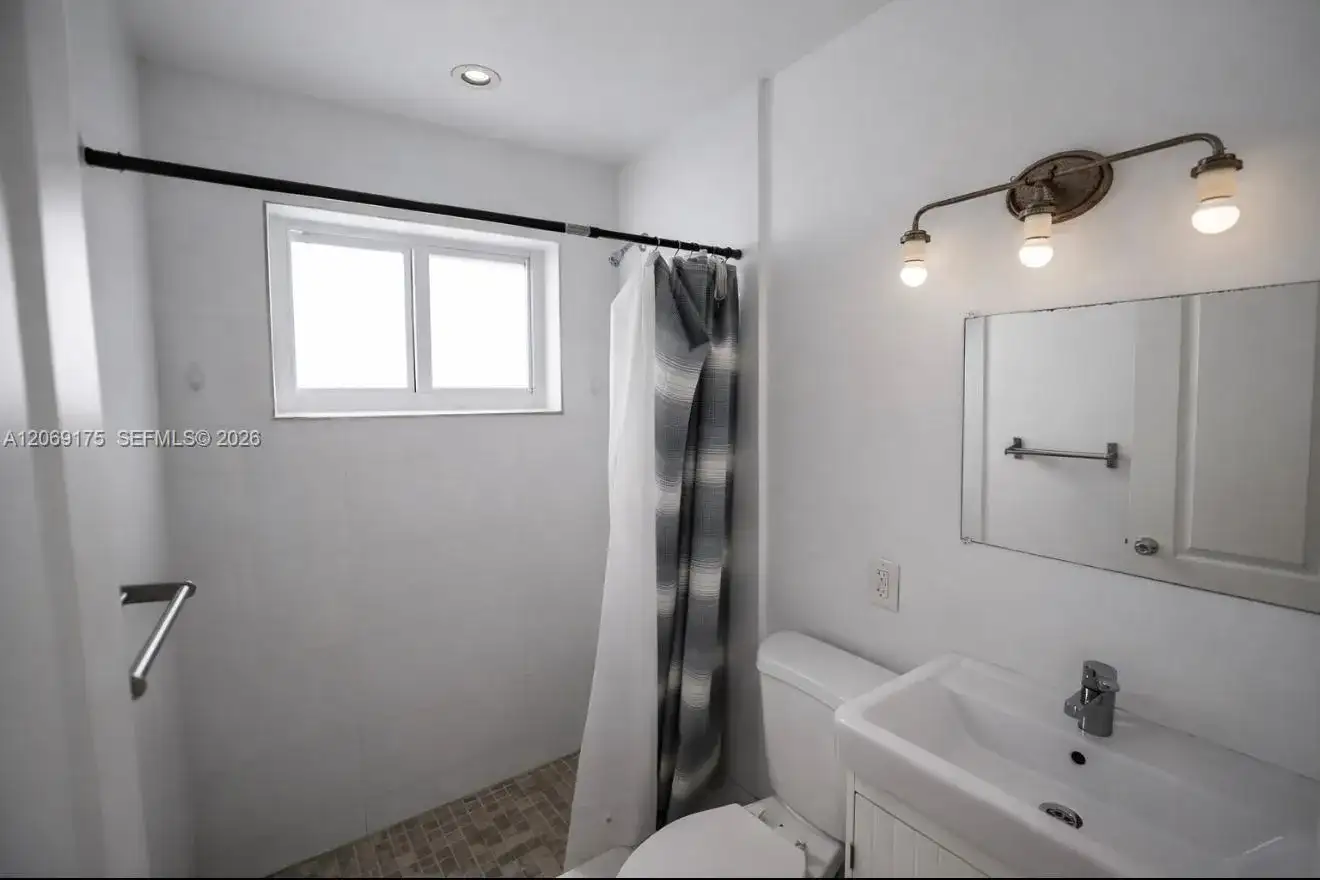 552 NE 61st St # 6, Miami FL 33137 photo 5