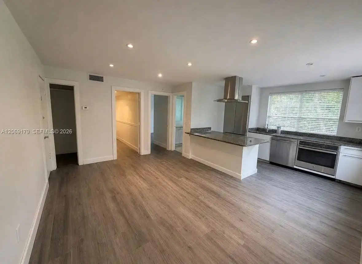 940 7th St # 940A, Miami Beach FL 33139 photo 2