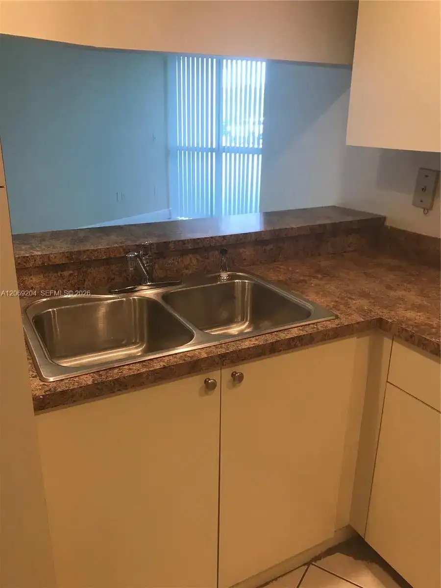 7125 NW 186th St # B106, Hialeah FL 33015 photo 2