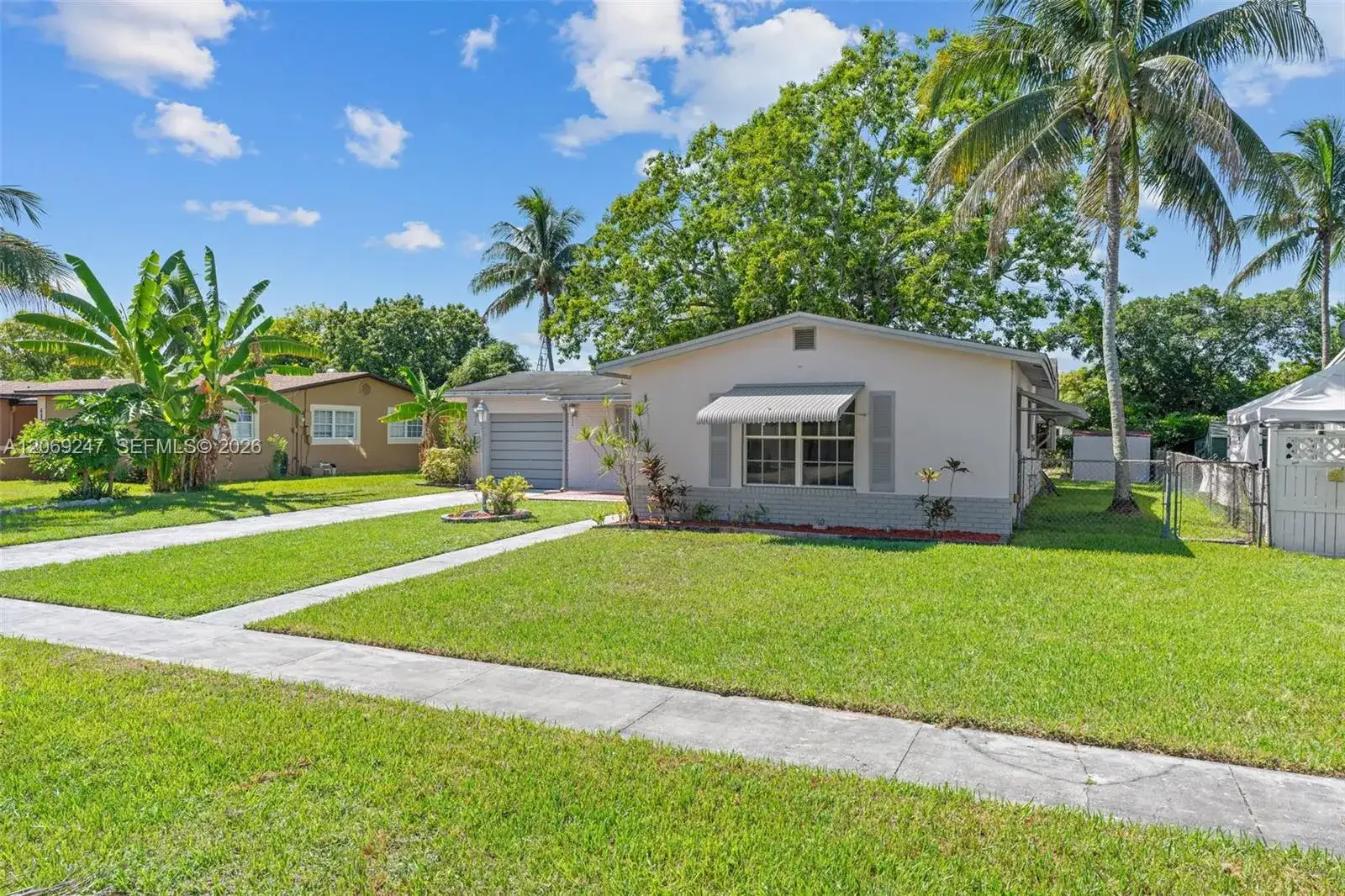 6840 SW 10th Ct, North Lauderdale FL 33068 photo 2