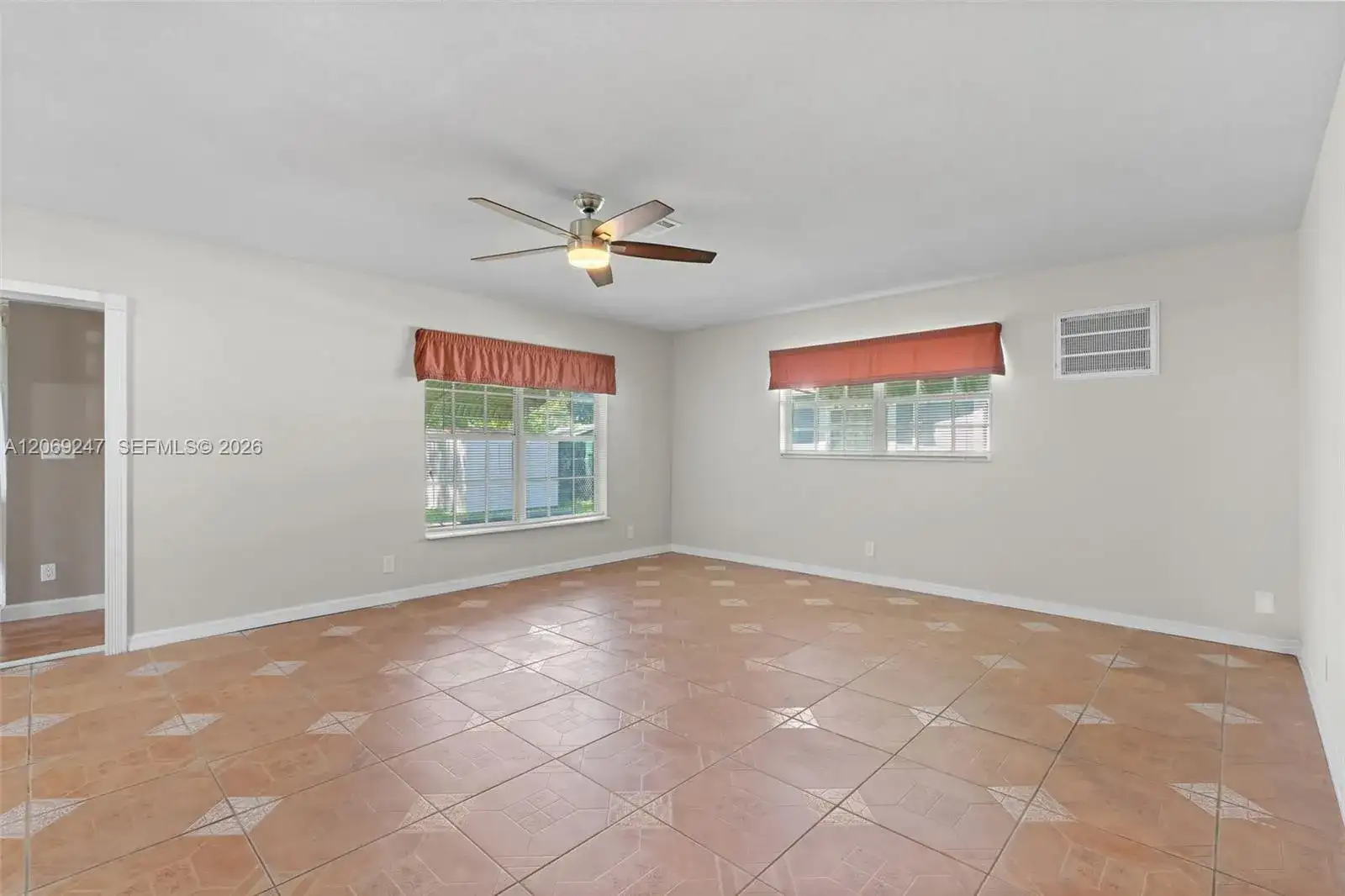 6840 SW 10th Ct, North Lauderdale FL 33068 photo 4