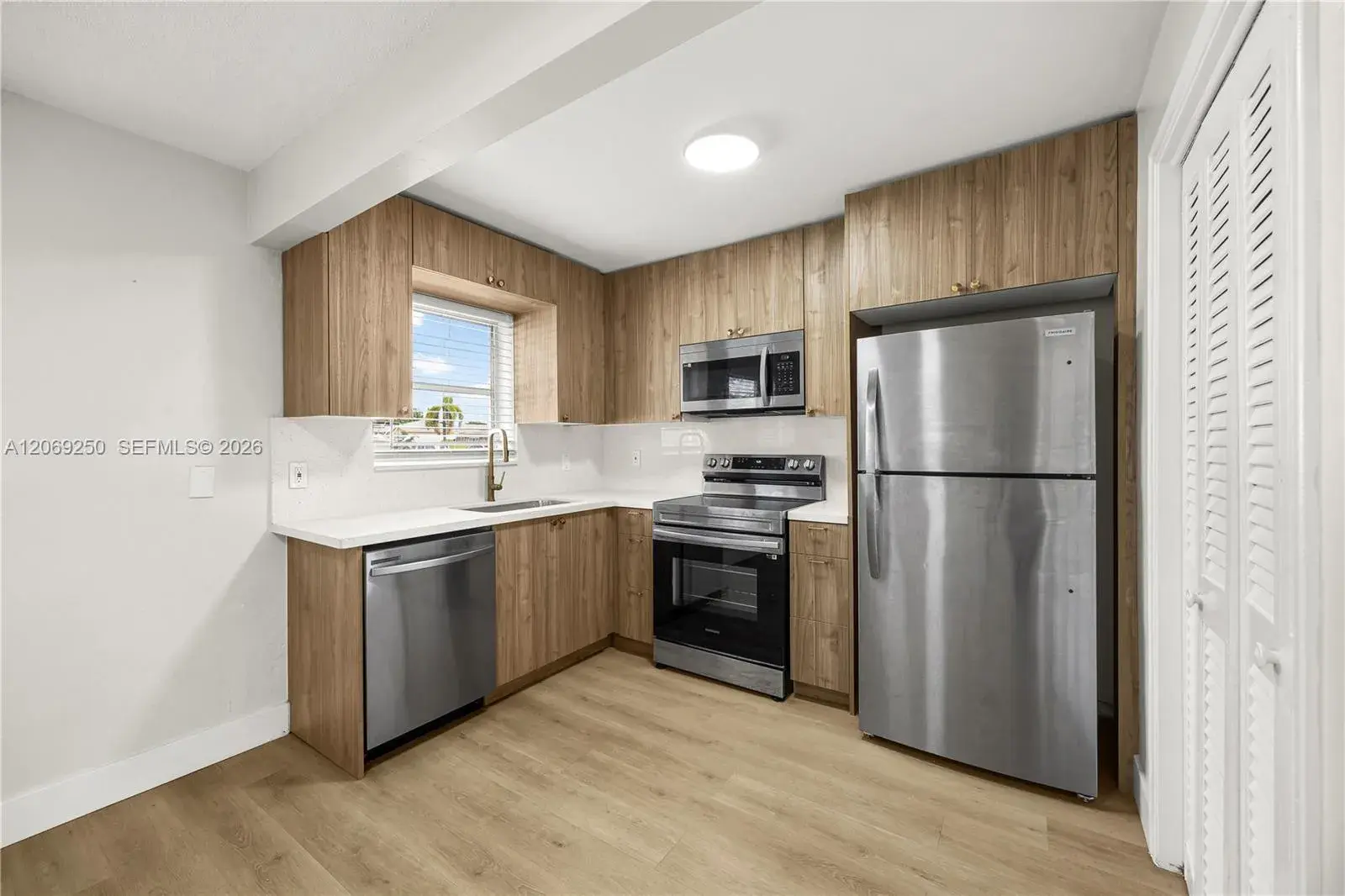 2418 Polk St # 102, Hollywood FL 33020