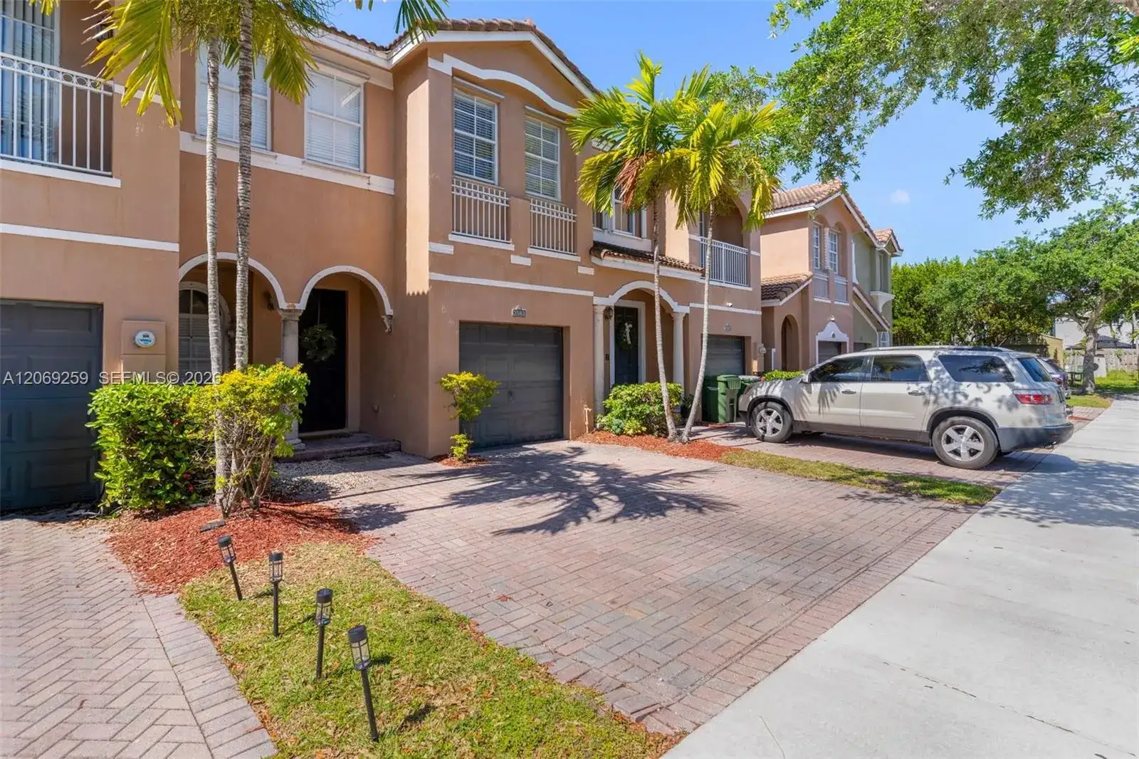 2583 SE 13th Ct, Homestead FL 33035 photo 3