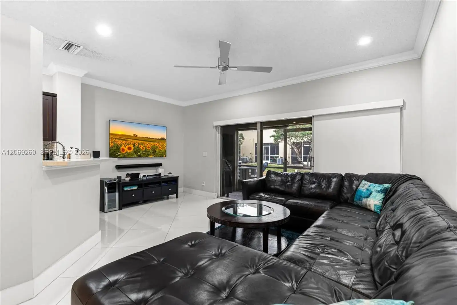12110 SW 2nd St, Pembroke Pines FL 33025 photo 4