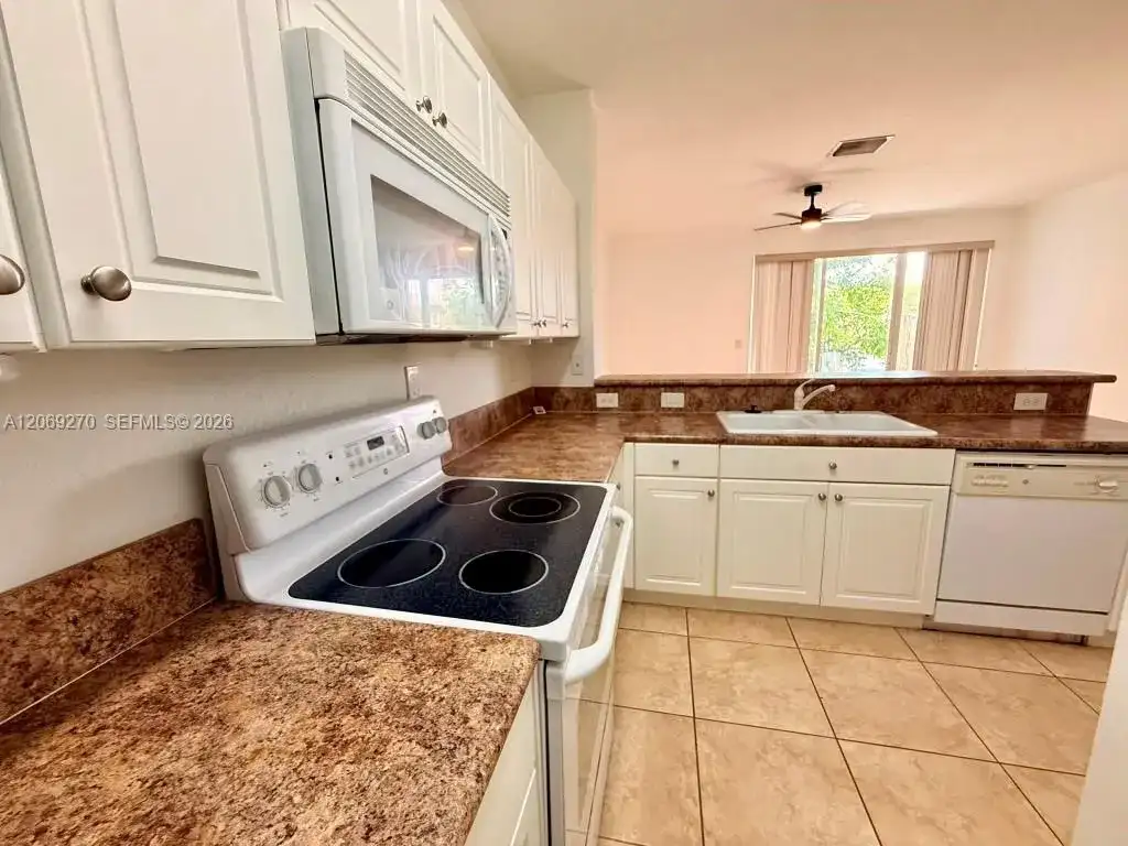 230 SE 29th Ave # 12, Homestead FL 33033 photo 4