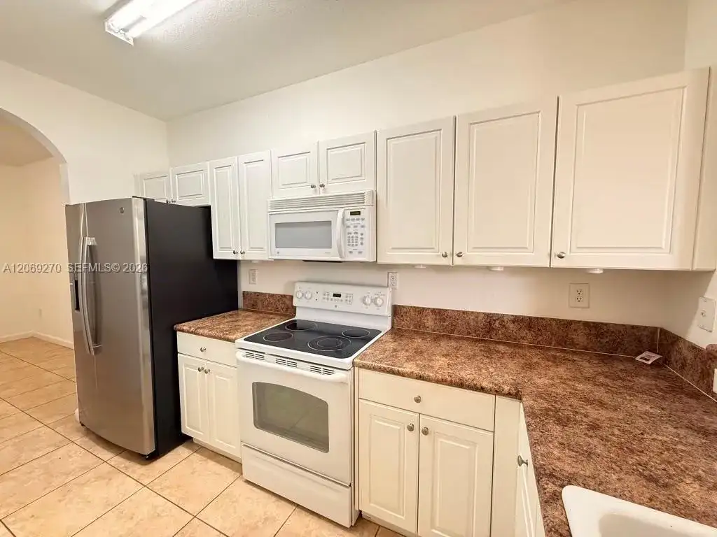 230 SE 29th Ave # 12, Homestead FL 33033 photo 5