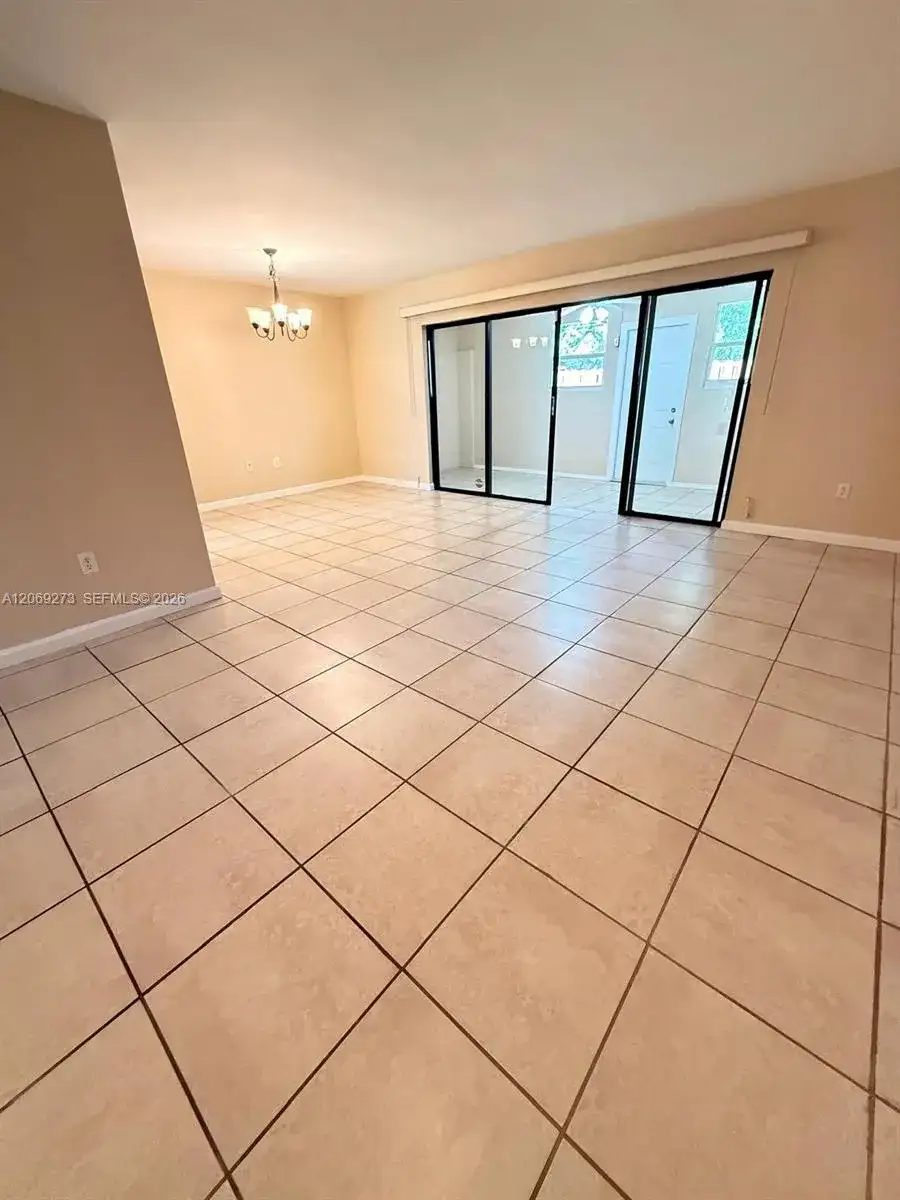 3301 Raleigh St # 4D, Hollywood FL 33021 photo 5