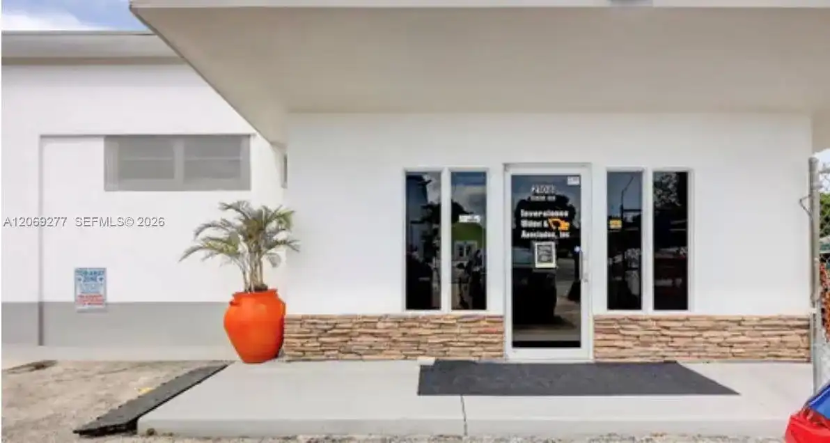 2108 Orange Ave, Fort Pierce FL 34950