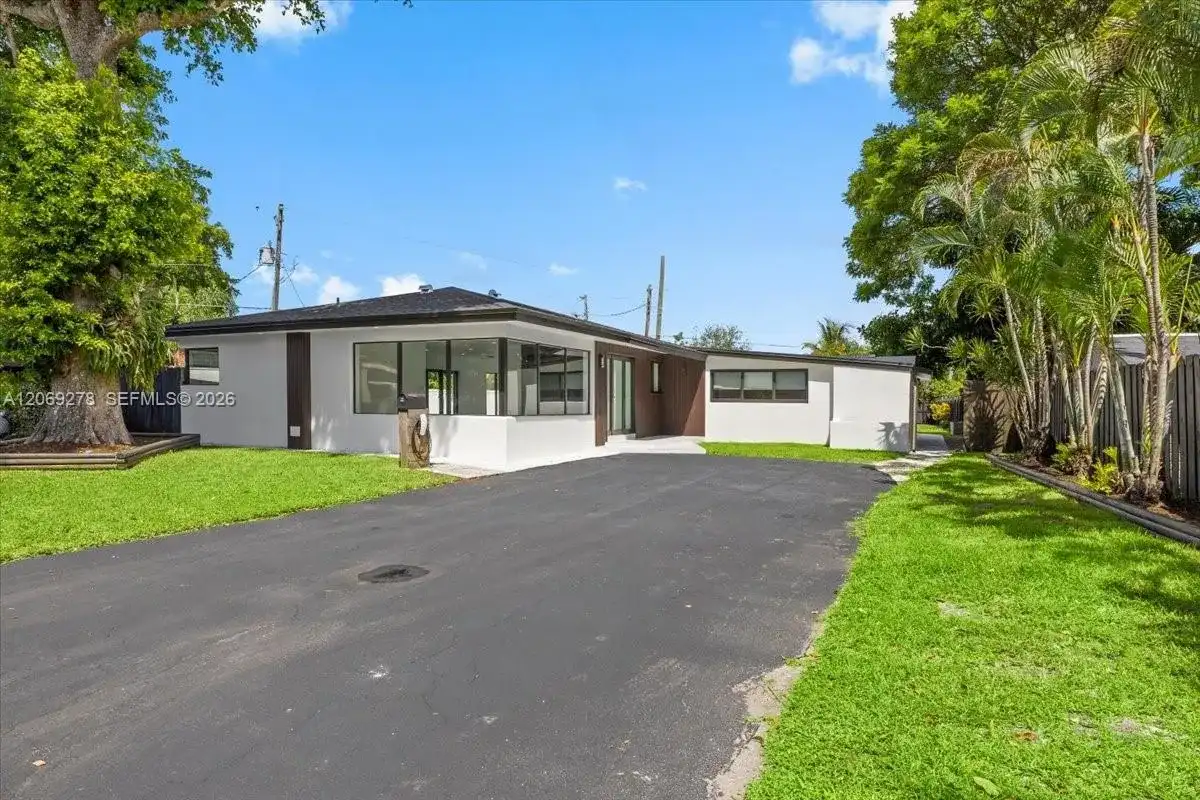 406 Lawn Acres Ct, Hollywood FL 33023