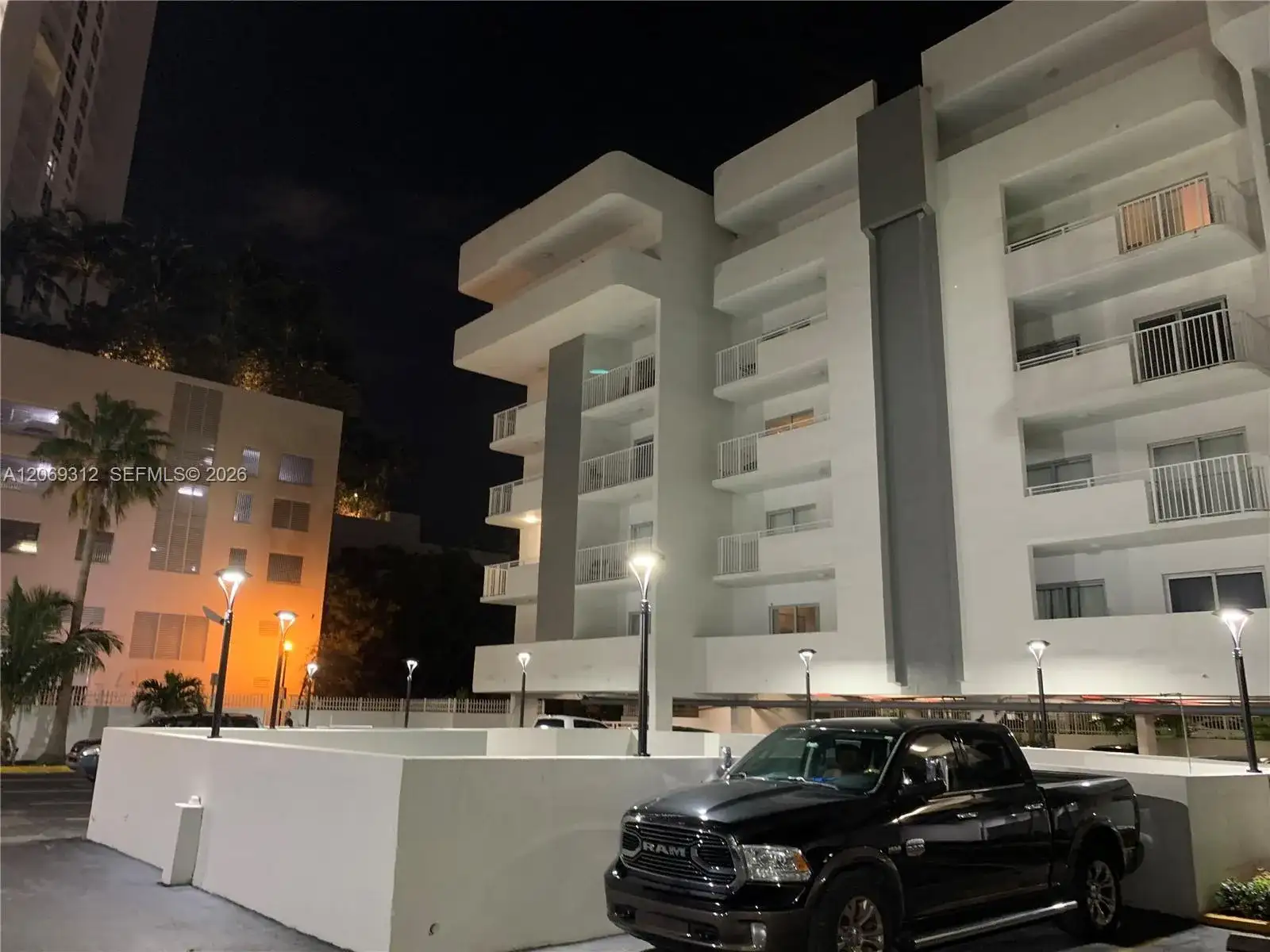 395 NE 21st St # 202, Miami FL 33137 photo 3