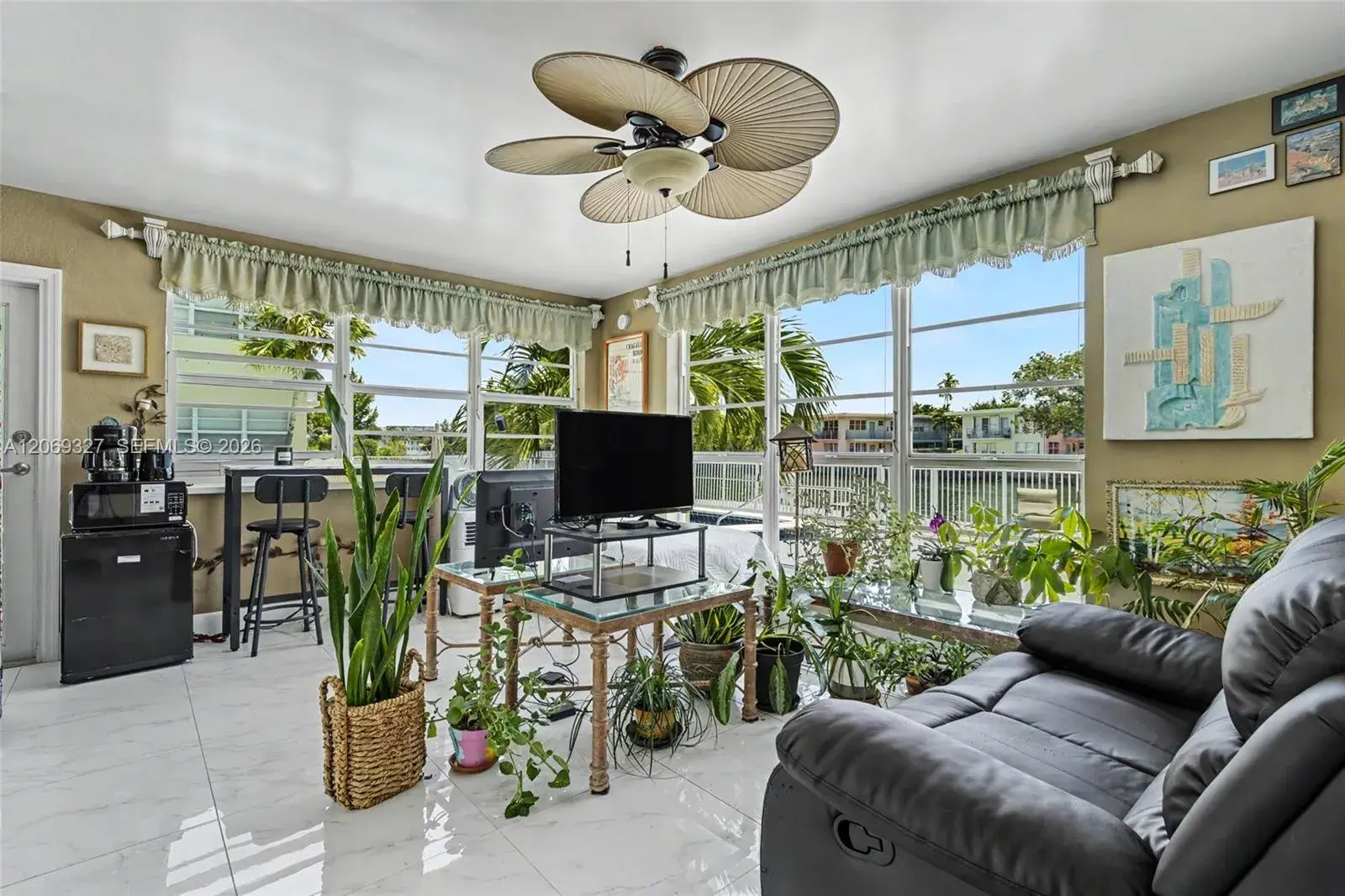 350 S Shore Dr # 15, Miami Beach FL 33141