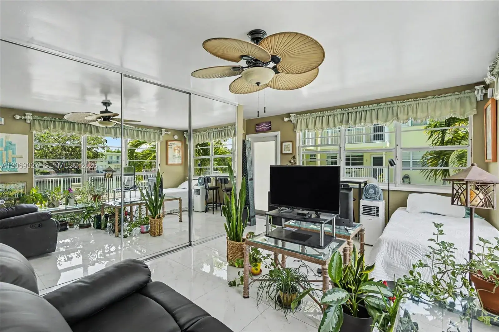 350 S Shore Dr # 15, Miami Beach FL 33141