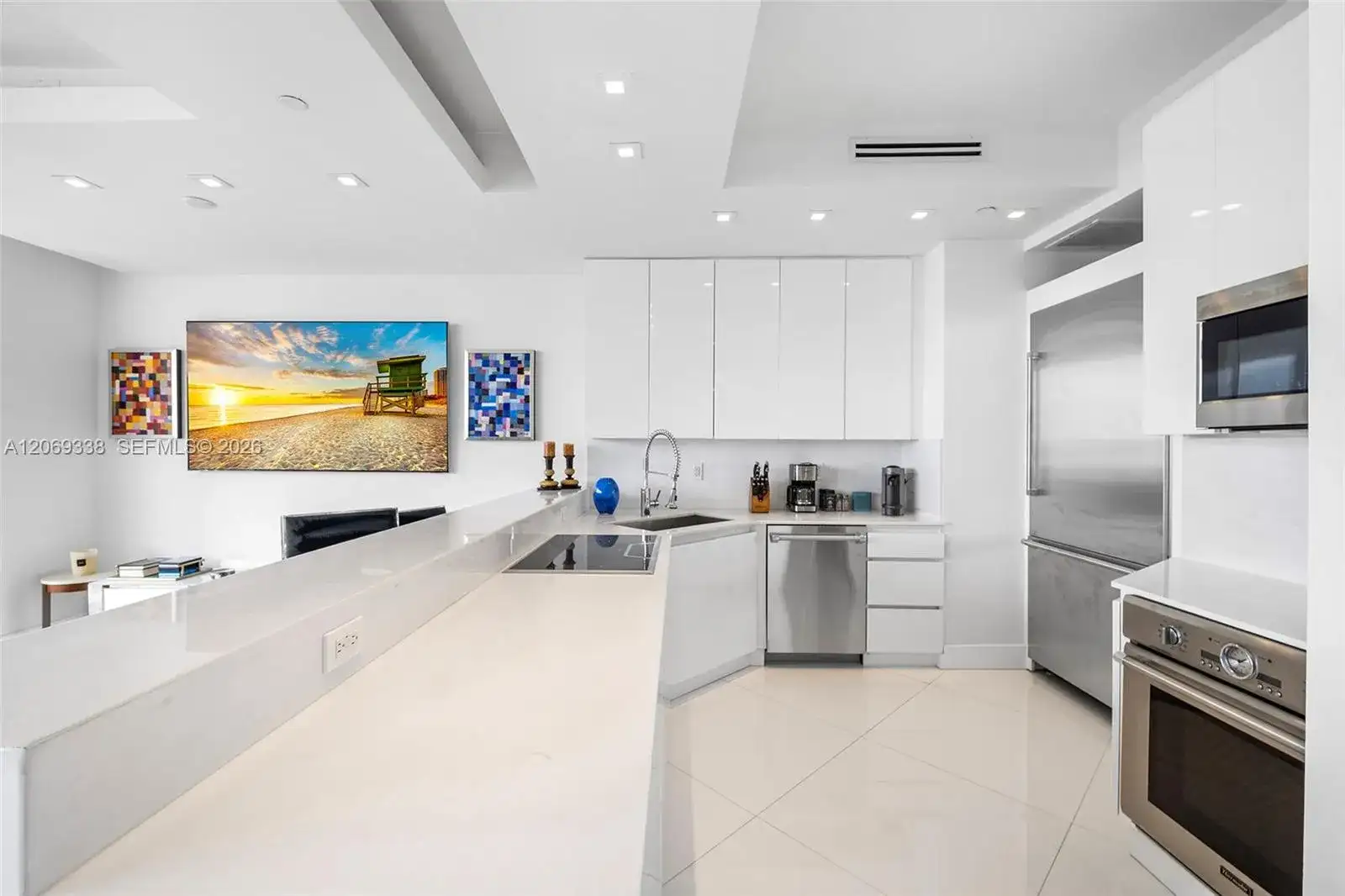 4779 Collins Ave, Miami Beach FL 33140 photo 4