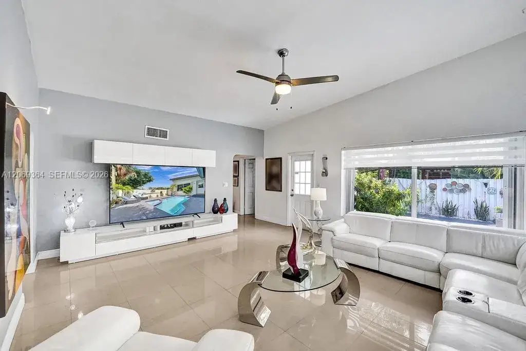 1750 71st St, Miami Beach FL 33141