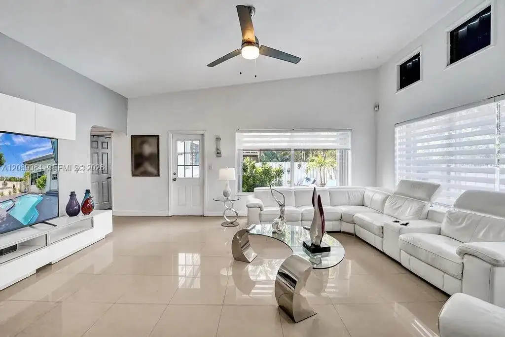 1750 71st St, Miami Beach FL 33141 photo 2