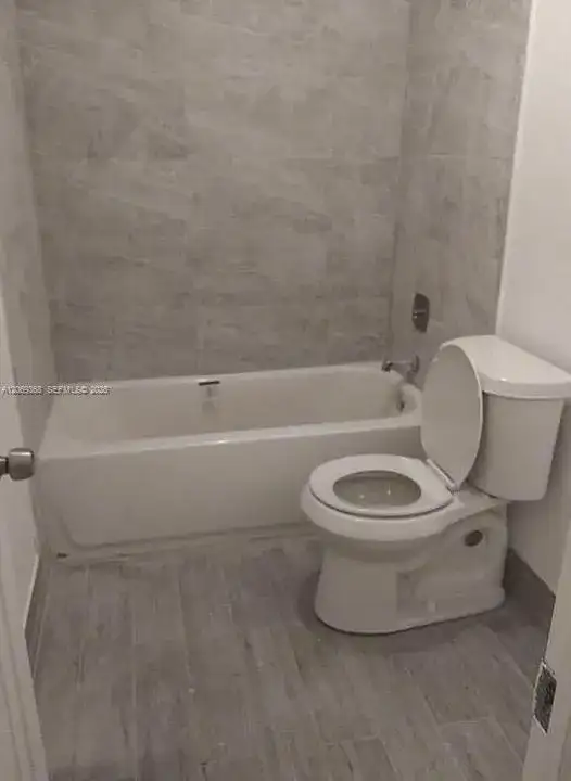 3009 NW 204th Ter, Miami Gardens FL 33056 photo 3