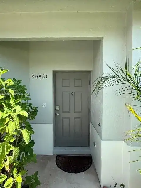 20861 NW 3rd Ln # 20861, Pembroke Pines FL 33029 photo 3