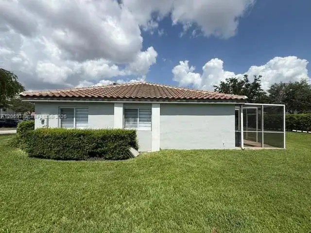 20861 NW 3rd Ln # 20861, Pembroke Pines FL 33029 photo 5