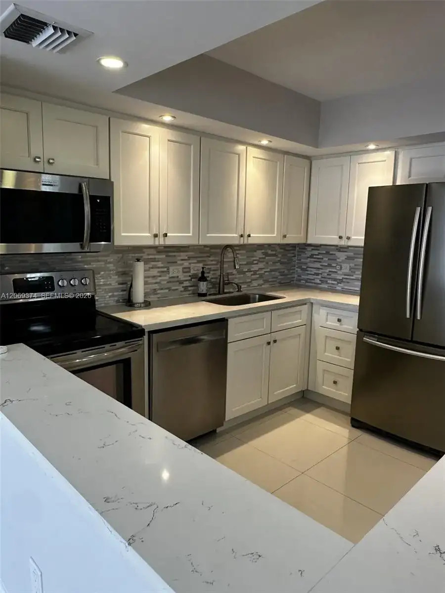 20515 E Country Club Dr # 1749, Aventura FL 33180 photo 2