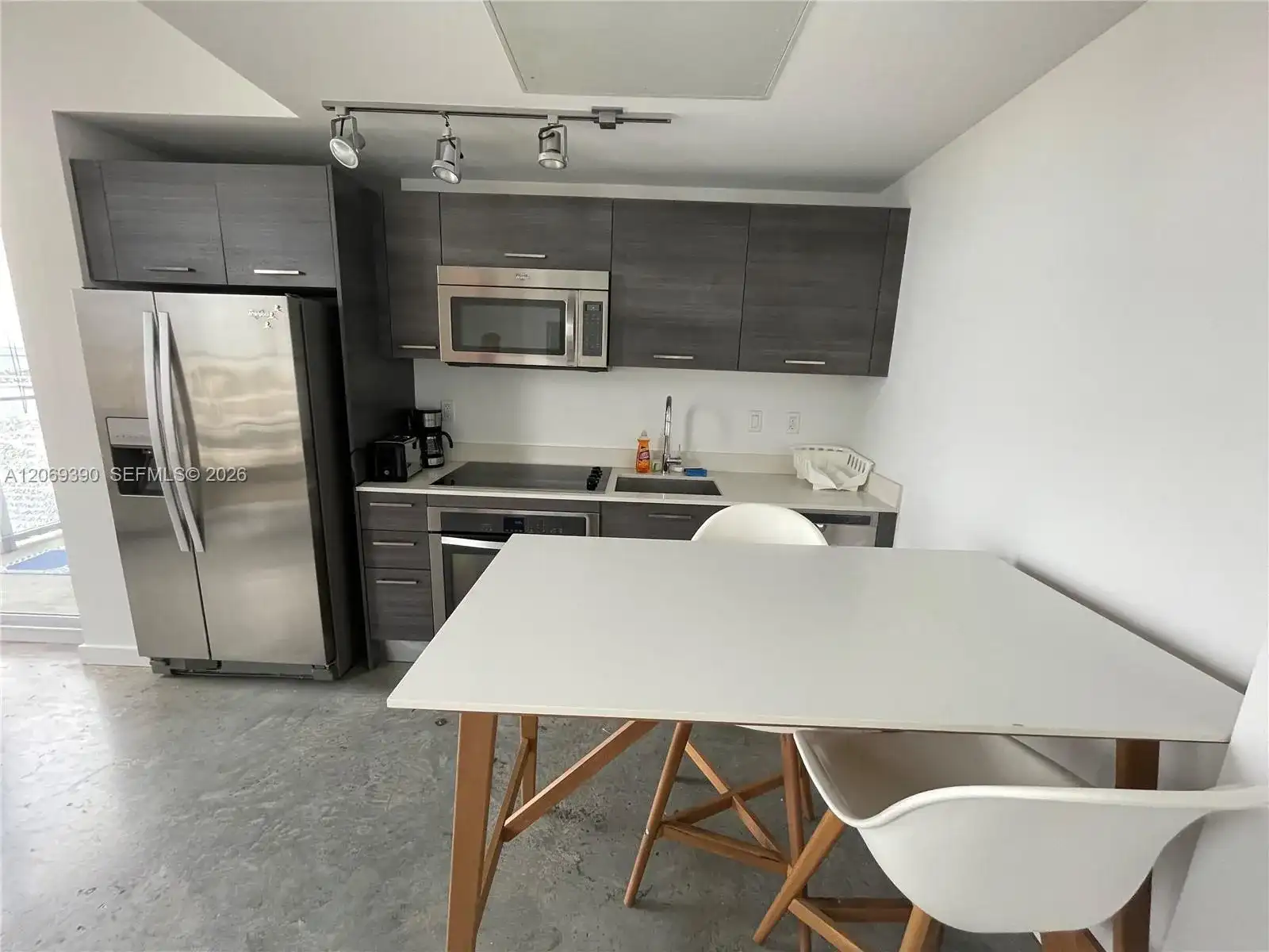 151 SE 1st St # 3004, Miami FL 33131