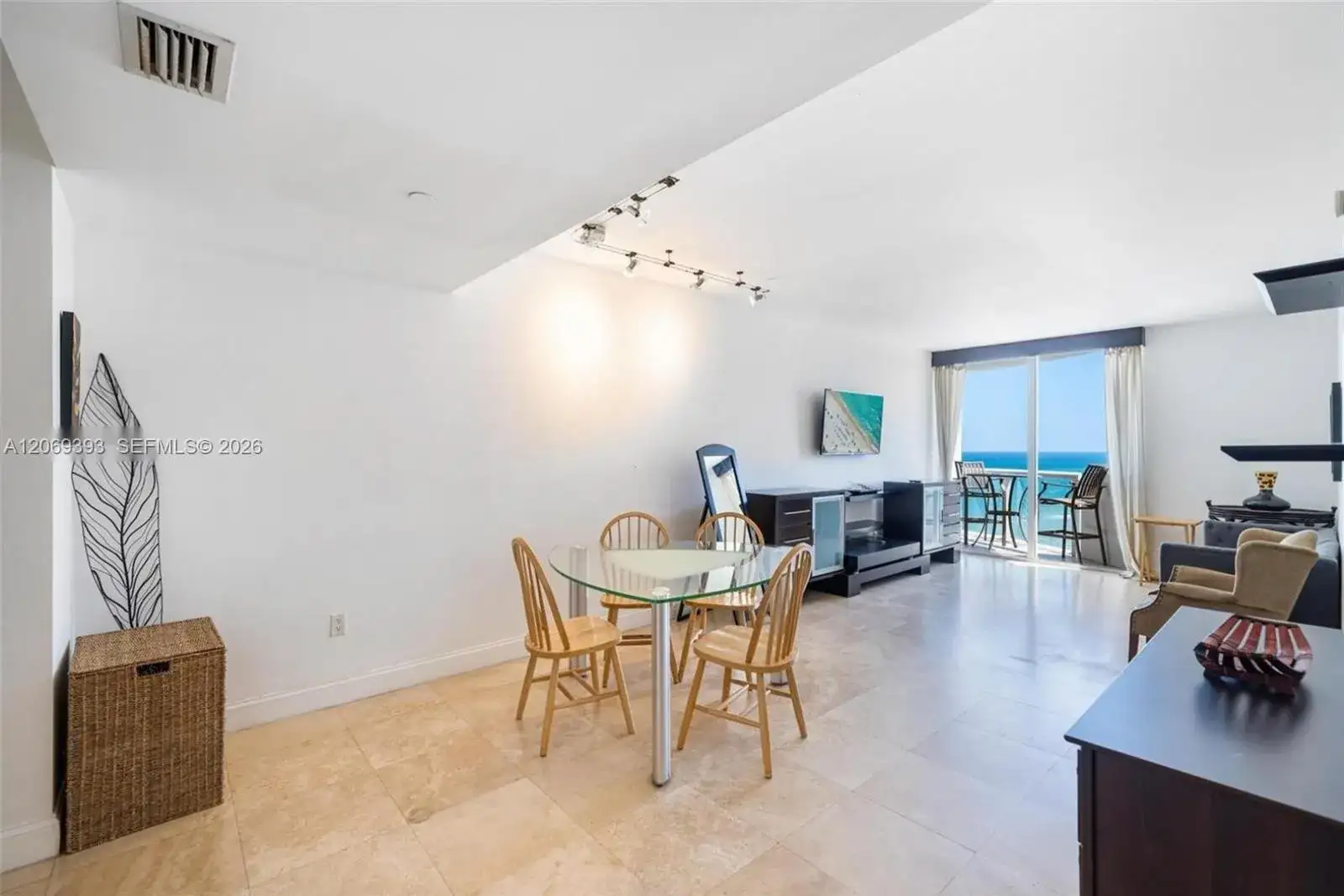 6365 Collins Ave # 2805, Miami Beach FL 33141 photo 4