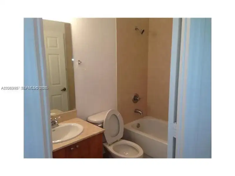10855 NW 88th Ter # 103, Doral FL 33178 photo 5