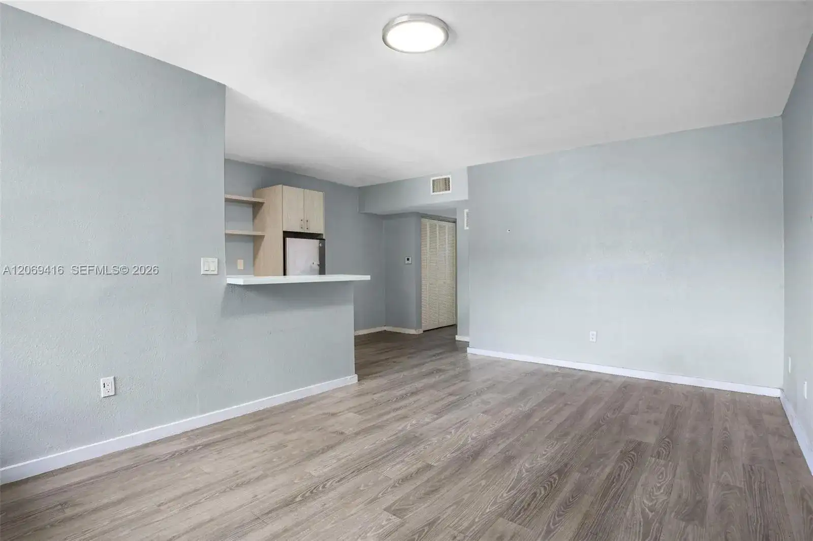 1135 8th St # 8, Miami Beach FL 33139 photo 3
