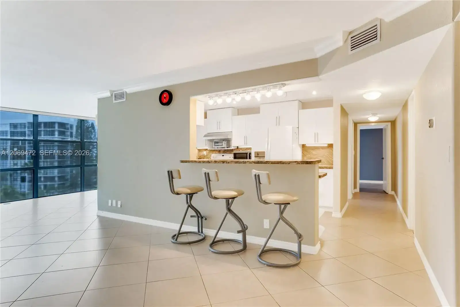 1000 Parkview Dr # 614, Hallandale Beach FL 33009 photo 5