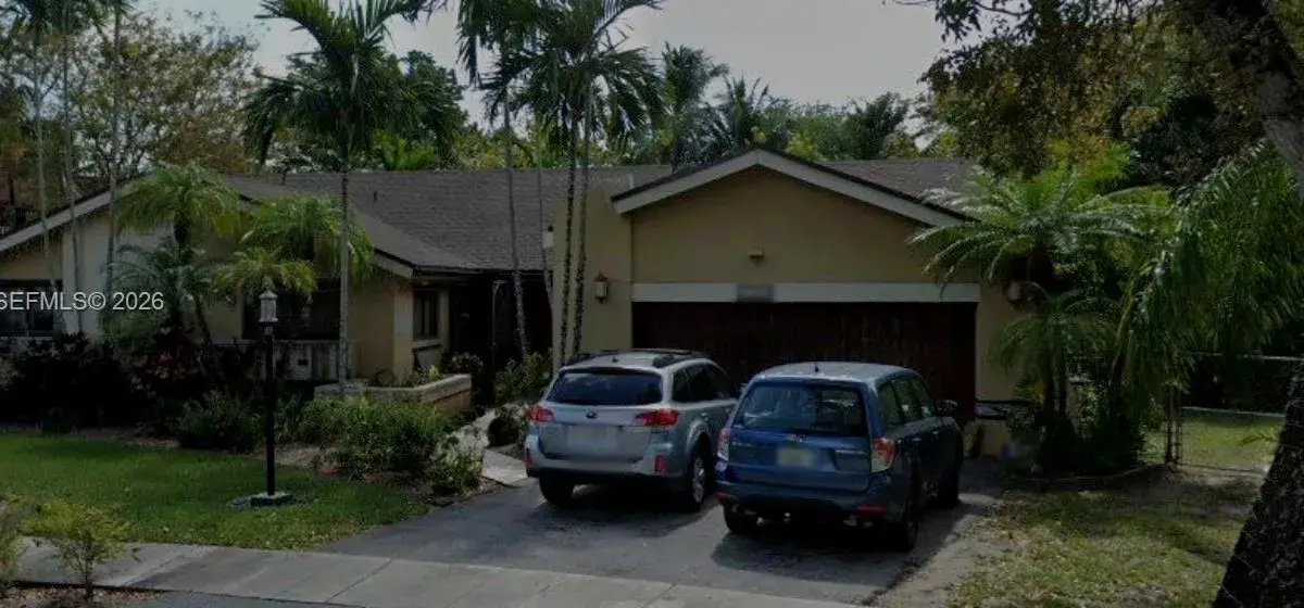 10220 SW 91st St, Miami FL 33176