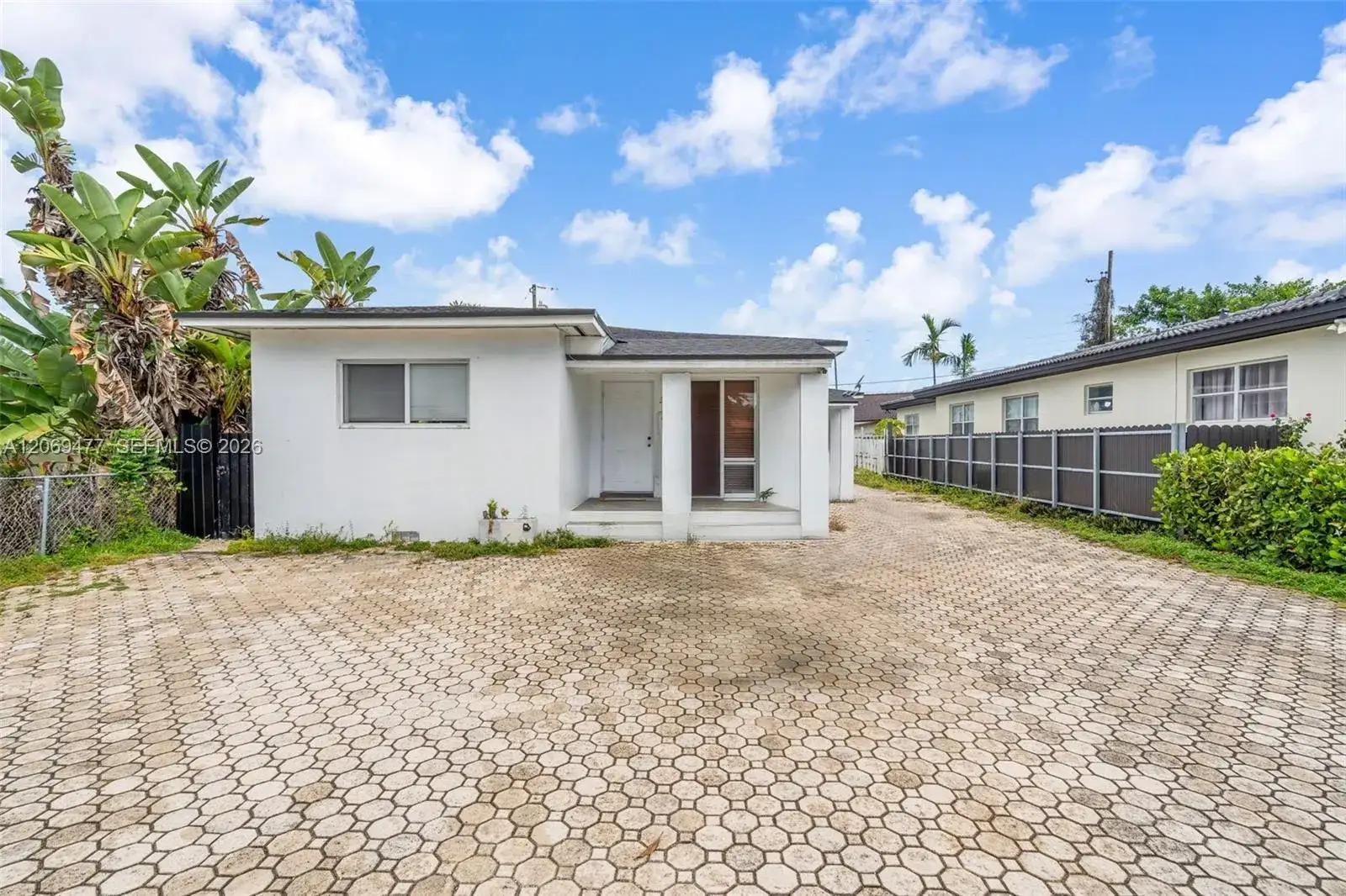 540 Beacom Blvd, Miami FL 33135 photo 2