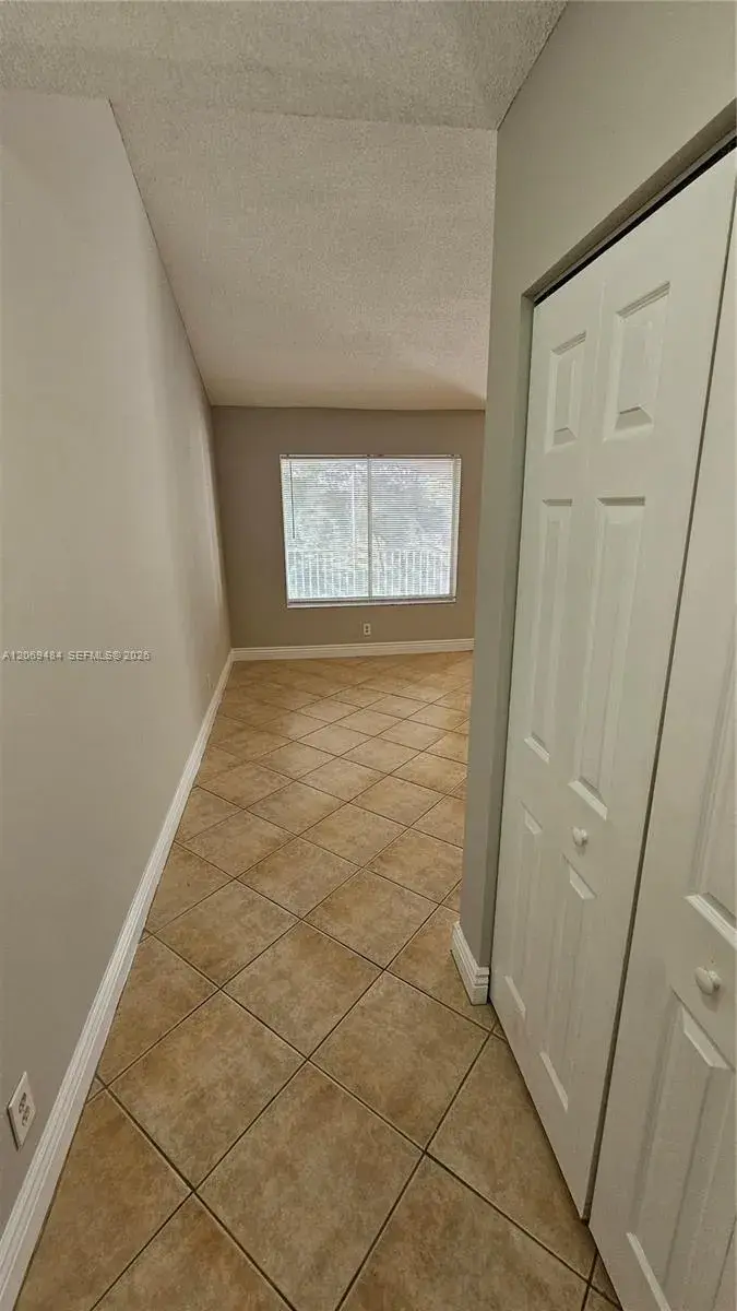 815 W Boynton Beach Blvd # 205, Boynton Beach FL 33426