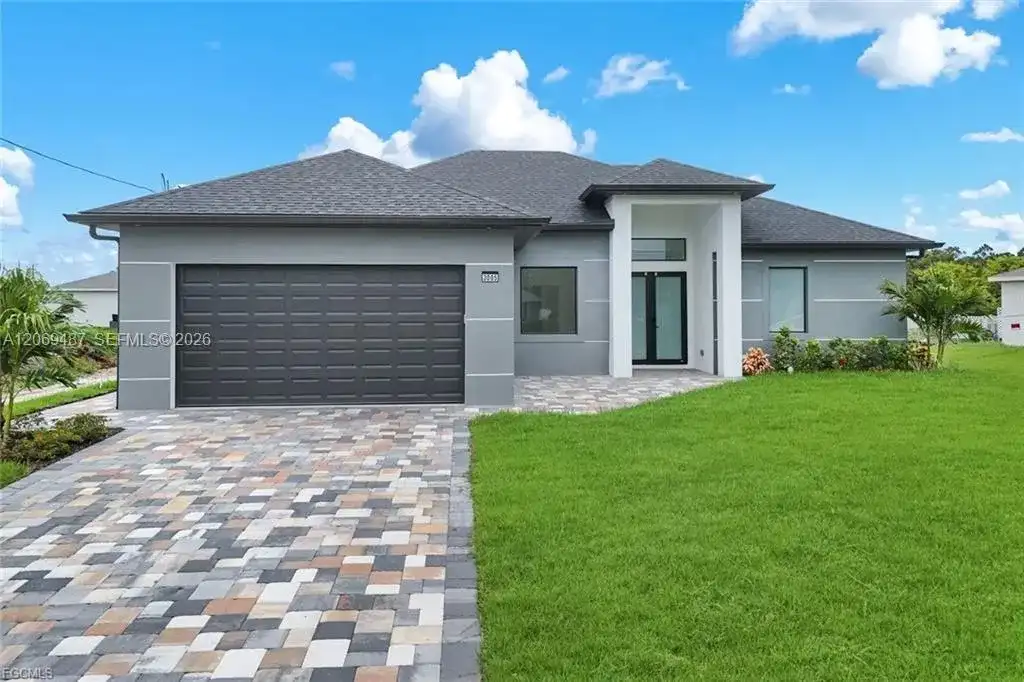 3005 S Ida Ave, Lehigh Acres FL 33971