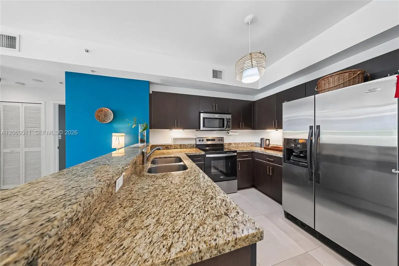 2020 Prairie Ave # 302, Miami Beach FL 33139 photo 2