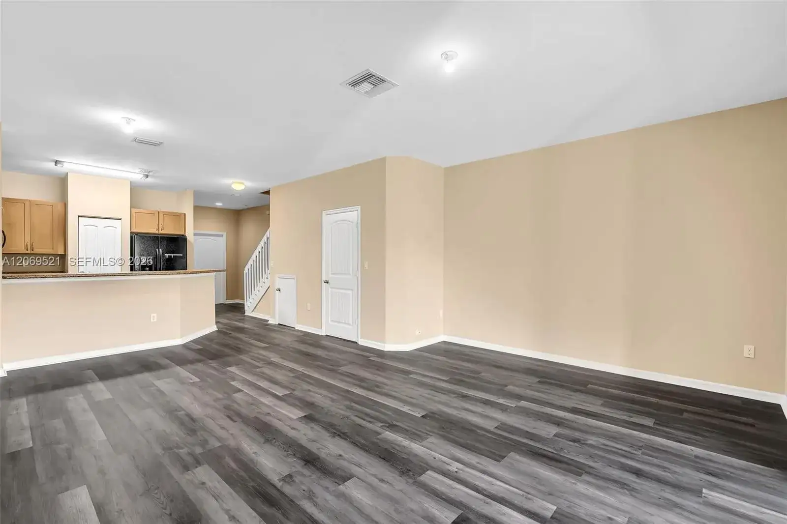 3530 NW 29th Ct, Lauderdale Lakes FL 33311 photo 5