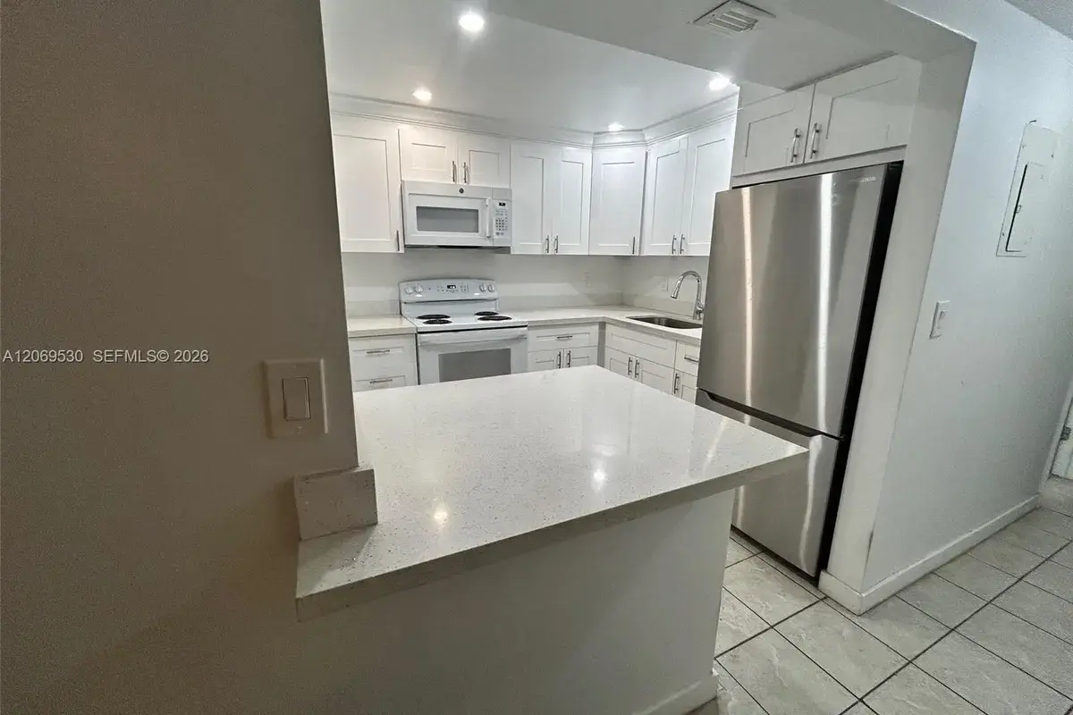 815 SW 30th St # J, Fort Lauderdale FL 33315