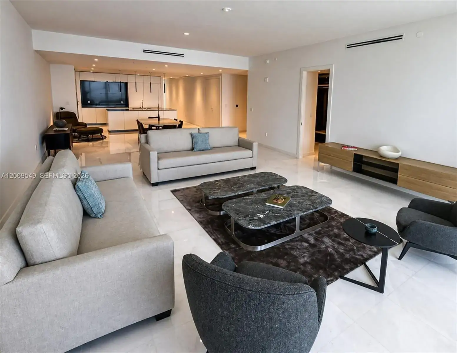 300 Biscayne Blvd Way # 4404, Miami FL 33131 photo 3