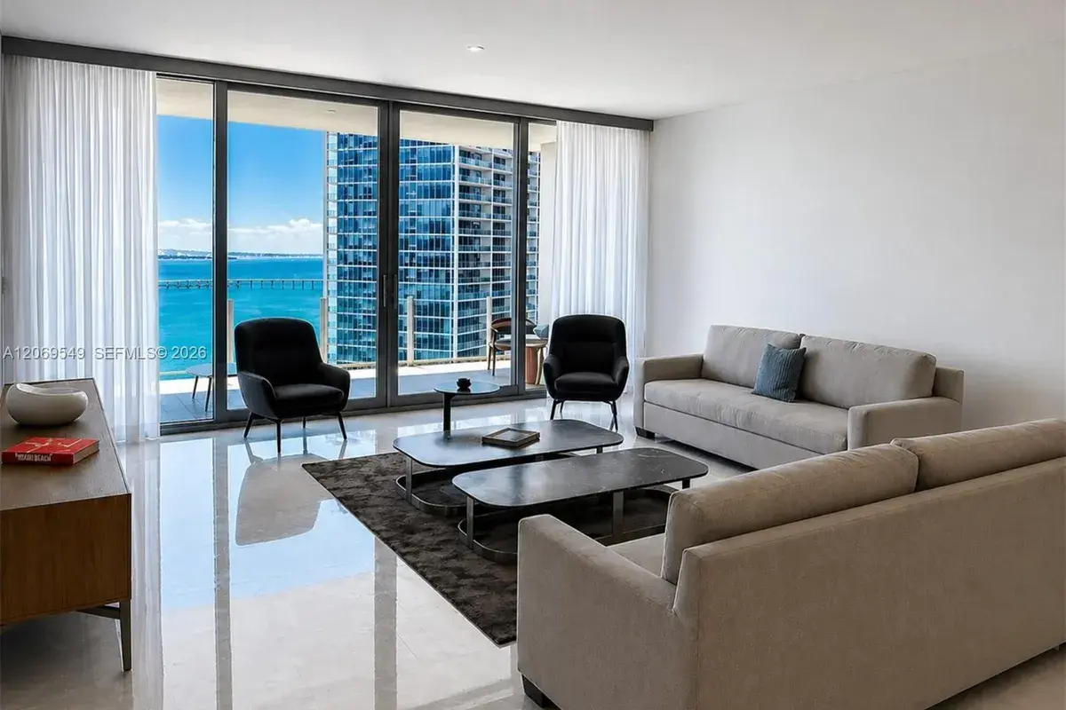 300 Biscayne Blvd Way # 4404, Miami FL 33131