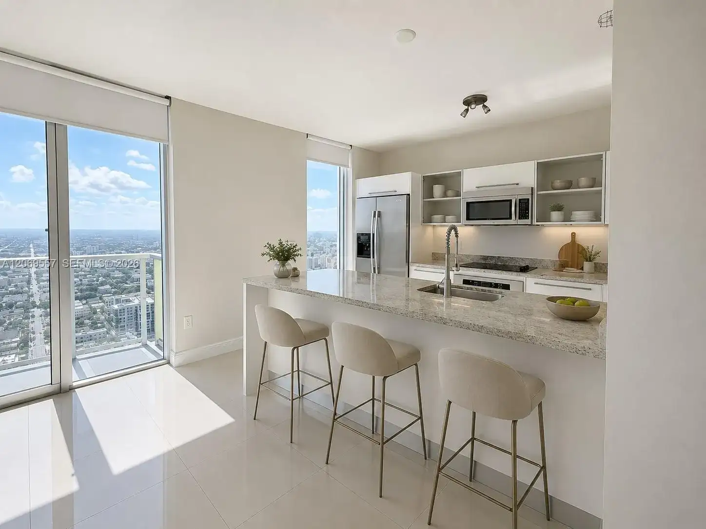 185 SW 7th St # 4100, Miami FL 33130 photo 3