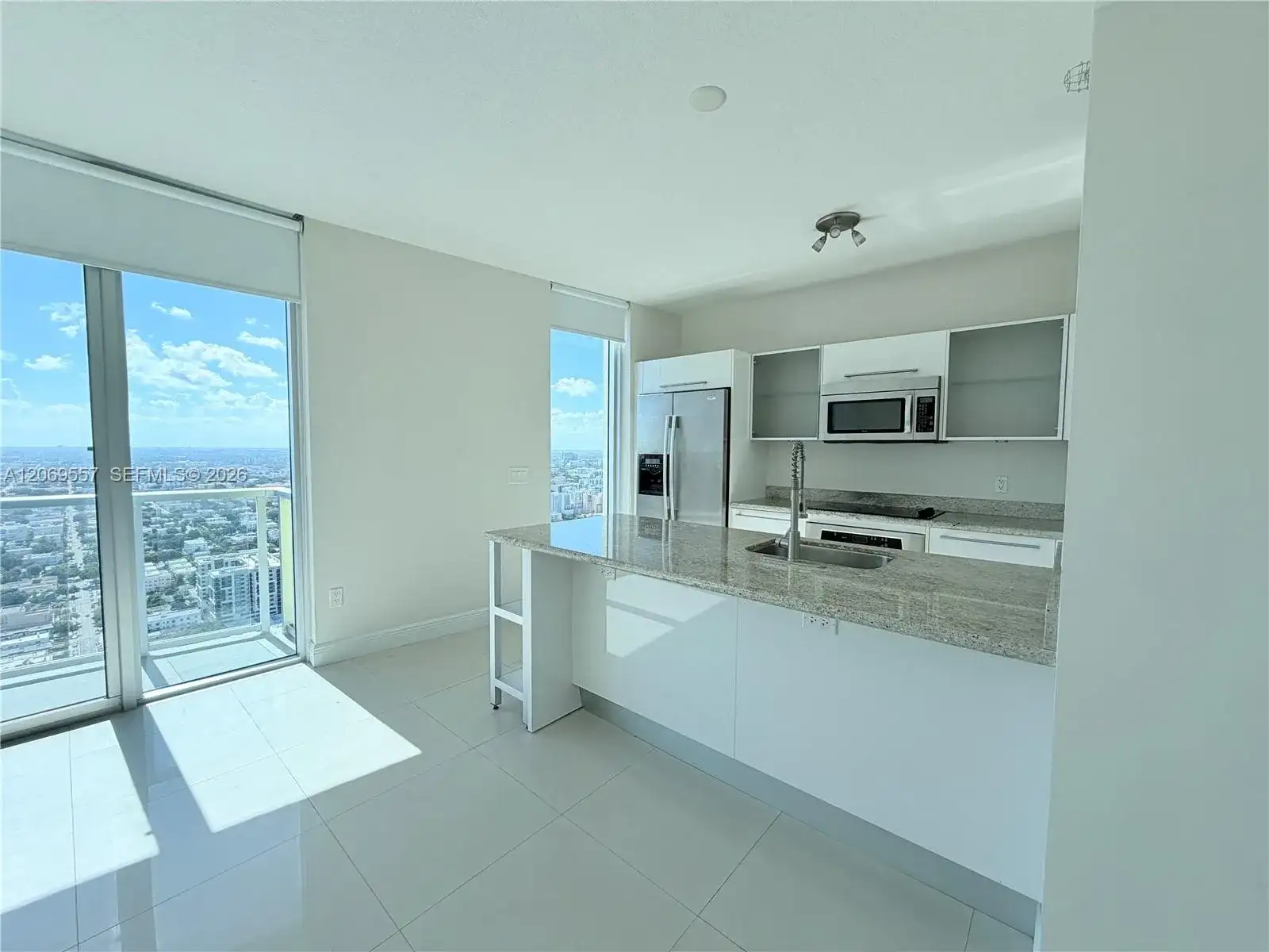 185 SW 7th St # 4100, Miami FL 33130 photo 5